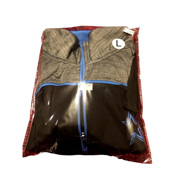 Men's Authentic Dallas Cowboys Lightweight Pullover - Picture 4 of 4